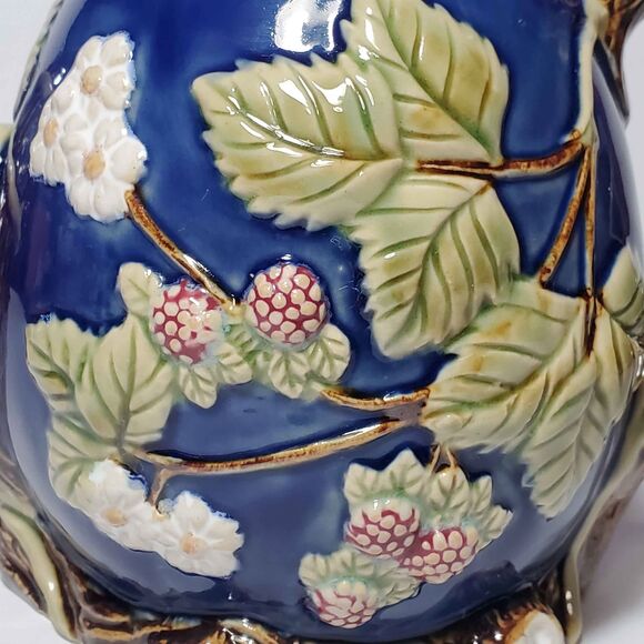 Majolica Teapot Berries Flowers - Picture 2 of 10